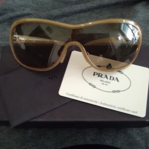 Γυαλιά ηλίου γυναικεία, PRADA