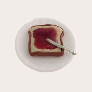 Δαχτυλίδι φέτα ψωμί με μαρμελάδα φράουλα με πολυμερικό πηλό