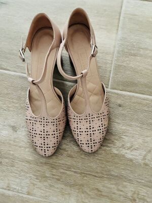Hispanitas leather pumps, nude, size 37