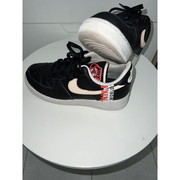 papoutsia Nike Air Force 1