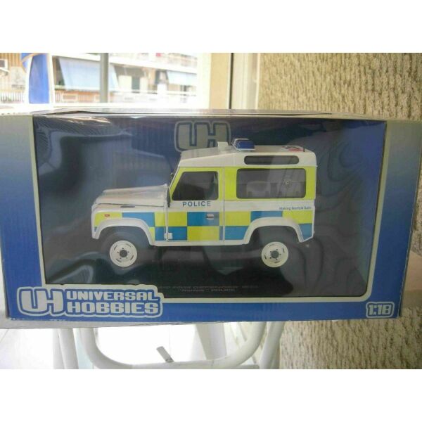 1/18 astinomiko aftokinito Universal Hobbies Land Rover DEFENDER NORFOLK UK POLICE
