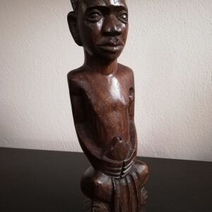 WOODEN FIGURE OF AN AFRICAN  - Solid Wood Maoni - Hand Made South Africa - Retro / ΞΥΛΙΝΗ ΦΙΓΟΥΡΑ  ΑΦΡΙΚΑΝΟΥ -Μασίφ Ξύλο Μαόνι - χειροποίητο Νότιας Αφρικής