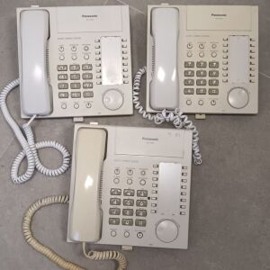 Ψηφιακό τηλέφωνο Panasonic KX-T7520 για τηλεφωνικό κέντρο. Τρεις συσκευές.