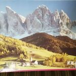 puzzle(πασλ) 2000 τεμάχια made in West Germany πολύ όμορφο τοπίο με χιονισμένα βουνά - πράσινο - σπιτάκια καινούργιο στο κουτί του
