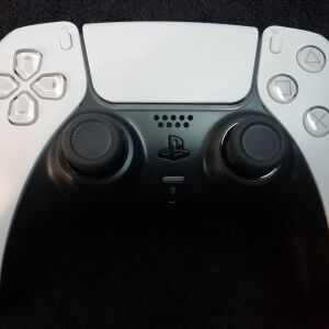 Used PlayStation 5 DualSense χειριστήριο με 2 πρόσθετα πλήκτρα 80€