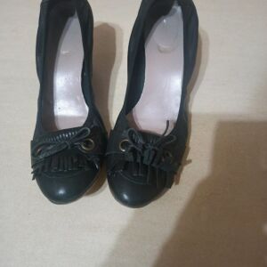 μαύρα δερμάτινα παπούτσια ιταλικής εταιρείας 37νουμερο