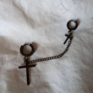 Σκουλαρίκι αλυσίδα με σταυρούς