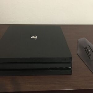 PS4 pro 1Tb + 2 controllers SONY (original black)