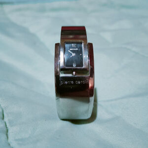 Γυναικείο ρολόι χειροπέδα Pierre Cardin
