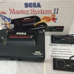 Sega Master System ΣΤΟ ΚΟΥΤΙ ΤΟΥ, κομπλε, αριστη κατασταση, για συλλεκτη
