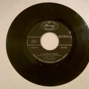 Vinyl record 45 - Herve Vilard