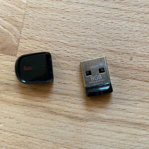 USB Stick Sandisk Flash Drive 8GB mini στικάκι
