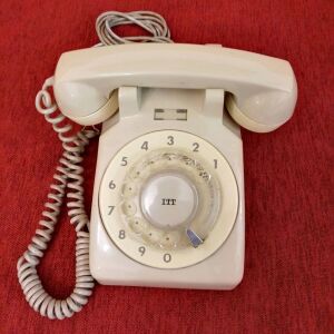 Παλιό τηλέφωνο του 1976