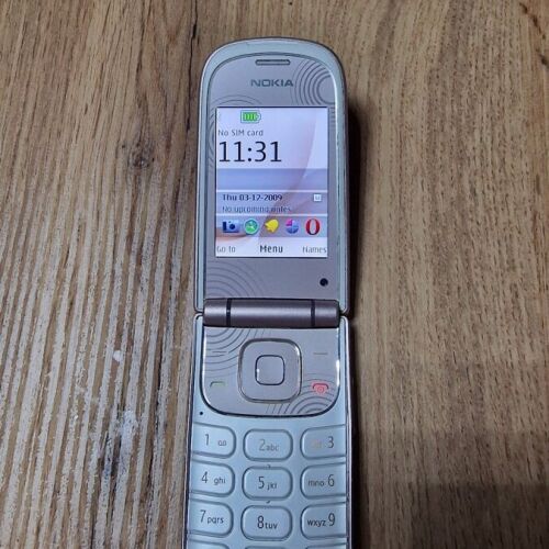 Nokia 3710a mobile phone with battery and charger