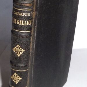 ΔΕΡΜΑΤΟΔΕΤΟ ΠΑΛΙΟ ΒΙΒΛΙΟ του 1897 με αυθεντικό έγχρωμο χάρτη! BELLI GALLICI + TULLI CICERONIS ΛΑΤΙΝΙΚΑ
