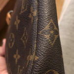 Louis Vuitton authentic pochette 24x14x4