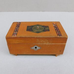 Μουσικό κουτί ξύλινο ιαπωνικής κατασκευής - Sanyo.