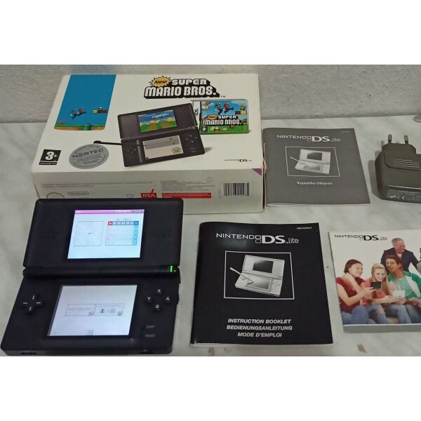 Nintendo DS Super Mario edition sto kouti tou, komple, aristi katastasi, gia sillekti
