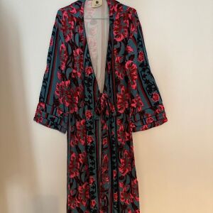 Karavan Kimono S/M, αφόρετο σε άριστη κατάσταση