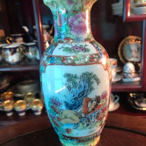 Vintage κινεζικό βάζο πορσελάνης ζωγραφισμένο στο χέρι επιχρυσωμένο και επισμαλτωμένο…Άθικτο