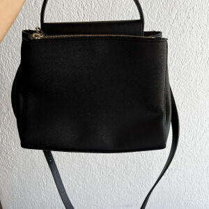 Μαύρη τσάντα