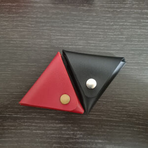 Καινούριο Χειροποίητο Δερμάτινο πορτοφόλι για κέρματα μαύρο ή κόκκινο