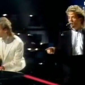 Πωλούνται τα σμόκιν που φορούσαν οι Bang στην Eurovision το 1987