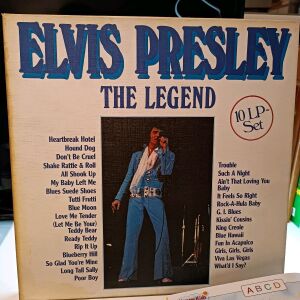 10 δίσκοι βινυλίου box set Elvis Presley the legend