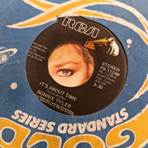 45 rpm δίσκος βινυλίου Bonnie Tyler its about time , its a heartache