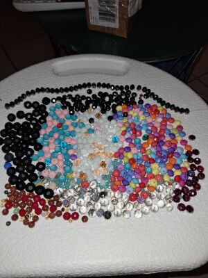 Beads for jewelry