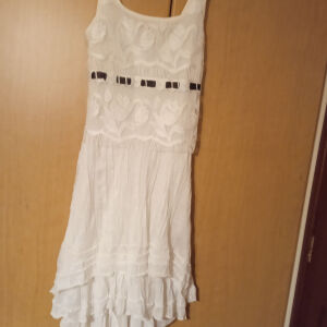 φόρεμα λευκό