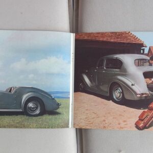 brochure παλιού αυτοκινήτου