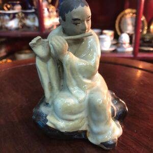Αντίκα χειροποίητο κινέζικο αγαλματίδιο πορσελάνης…Άριστη κατάσταση από παλαιά συλλογή!