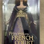 Barbie  Princess of the French court NIB NRFB