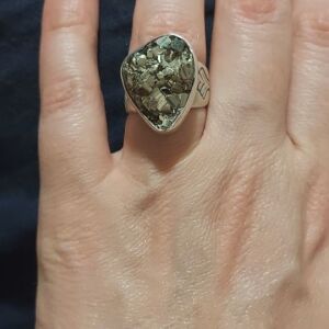 Χειροποίητο παλιό δαχτυλίδι 950 με Σιδηροπυρίτη