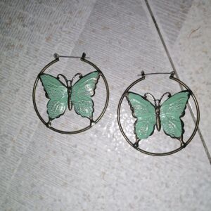 Σκουλαρίκια κρίκοι με πεταλούδα