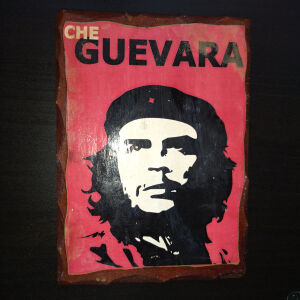 Χειροποίητη εικόνα Che Guevara σε μοριοσανίδα MDF και τεχνική παλαίωσης.