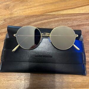 Sunglasses Gentle monster BY HER titanium gold