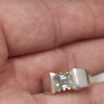 πωλείτε από συλλέκτη ορυκτών πολύτιμων λίθων ασημένιο δαχτυλίδι 925 με πανέμορφο πράσινο διαμάντι 2,15 ct HPHT με το πιστοποιητικό του.