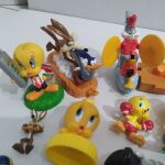 25x Φιγούρες Looney Tunes - Tweety, Sylvester, Daffy Duck, Taz, Coyote, Road Runner, Bugs Bunny κ.ά