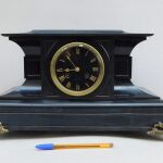 Ρολόι επιτραπέζιο μαρμάρινο, περίπου 100 ετών.