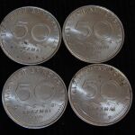 ΛΟΤ με 4 Ελληνικά νομίσματα των 50 δραχμών του 1980