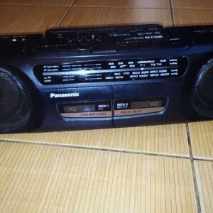 PANASONIC RX -FT 530  RADIO CASSETTE RECORDER. TWIN CASSETTE.