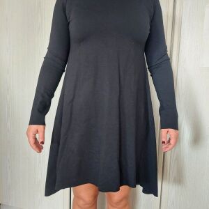 Μαύρο φόρεμα NEJMA με πιέτες στην πλάτη μέγεθος S/M