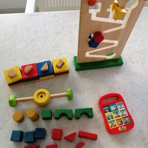 Ξύλινα παιχνίδια+τουβλάκια+ λούτρινο κουκλάκι+ παιχνίδι με αξιοθέατα για παιδιά