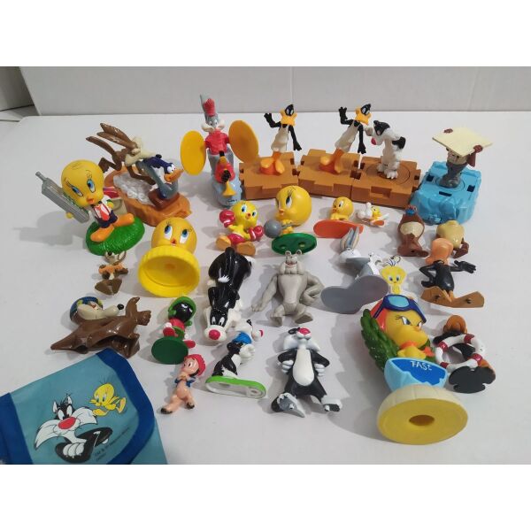 25x figoures Looney Tunes - Tweety, Sylvester, Daffy Duck, Taz, Coyote, Road Runner, Bugs Bunny k.a