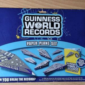 Χάρτινα αεροπλανάκια Guinness World Records