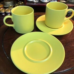 Σετ τσαγιού 12 τμχ.  από 6 κούπες  και 6 πιάτα …Αμεταχείριστο  (Porcelain Tea set 12 pcs 6 cups and 6 plates of yellow color… Unused)