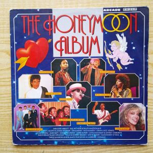 80'ς POP - ROCK συλλογή ΤΗΕ ΗΟΝΕΥΜΟΟΝ ΑLBUM  -  2πλος δισκος βινυλιου