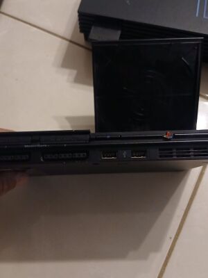 Sony PlayStation 2 (PS2) console